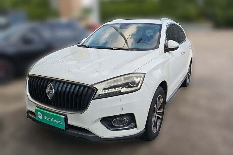 BORGWARD BX7 2016