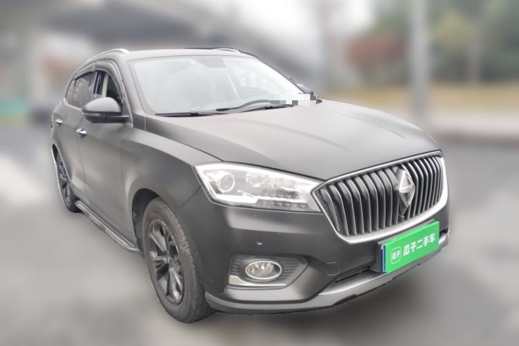 Used BORGWARD BX7 2018 28T Two-Wheel Drive Luxury Version 5 Seats China V Emission Standard Front Right 45 Deg