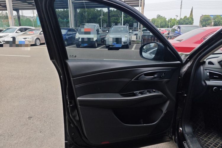 Used BORGWARD BX7 2018 28T Two-Wheel Drive Premium 7-Seater China VI Left Front Door Interior