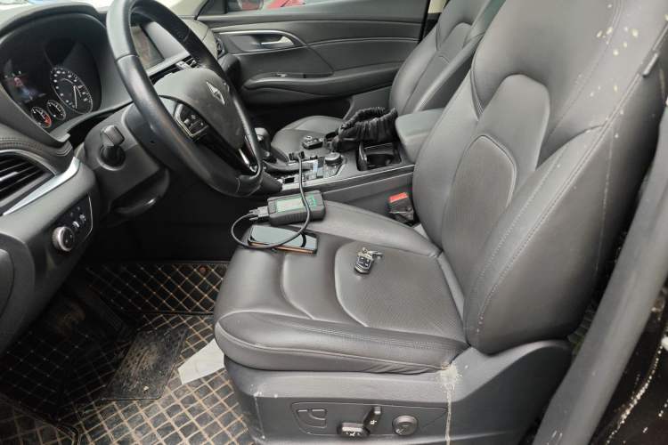 Used BORGWARD BX7 2018 28T Two-Wheel Drive Premium 7-Seater China VI Left Front Seat