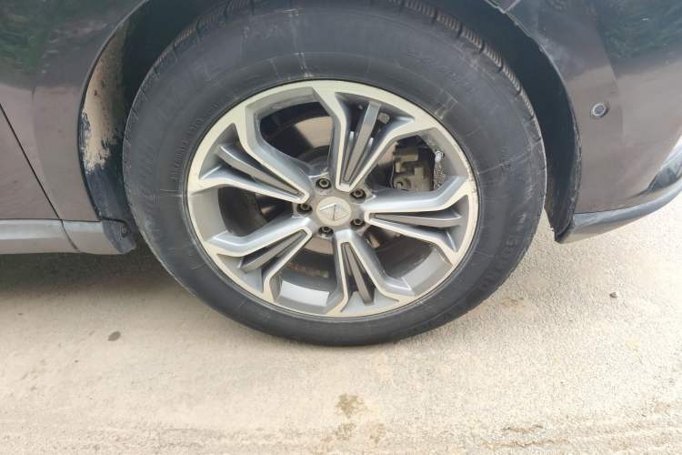 Used BORGWARD BX7 2018 28T Four-Wheel Drive Flagship Version 5 Seats China V Emission Standard Right Front Wheel Hub