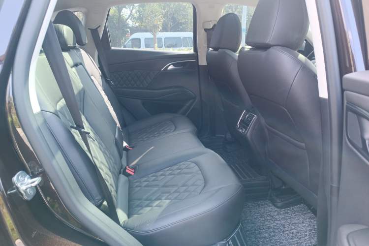Used BORGWARD BX7 2018 28T Four-Wheel Drive Flagship Version 5 Seats China V Emission Standard Right Rear Seat