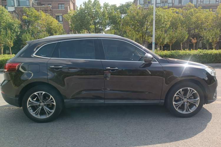Used BORGWARD BX7 2018 28T Four-Wheel Drive Flagship Version 5 Seats China V Emission Standard Right Side