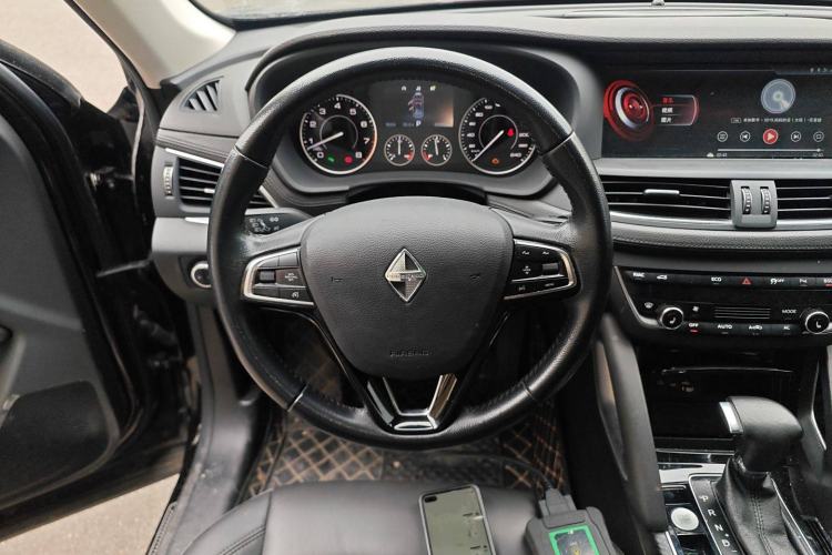 Used BORGWARD BX7 2018 28T Two-Wheel Drive Premium 7-Seater China VI Steering Wheel
