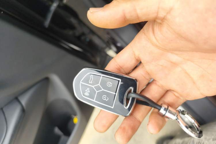 Used BORGWARD BX7 2018 28T Four-Wheel Drive Flagship Version 5 Seats China V Emission Standard Vehicle Key