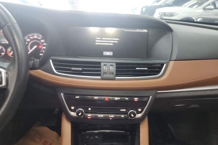 Used BORGWARD BX7 2018 28T Front-Wheel Drive Quality Enjoyment Version 5 Seats China VI Emission Standard Audio And AC Panel