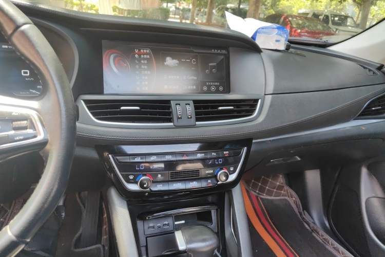 Used BORGWARD BX7 2018 28T Four-Wheel Drive Flagship Version 5 Seats China VI Emission Standard Audio And AC Panel