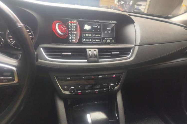 Used BORGWARD BX7 2018 28T Front-Wheel Drive Quality Enjoyment Version 5 Seats China VI Emission Standard Audio And AC Panel