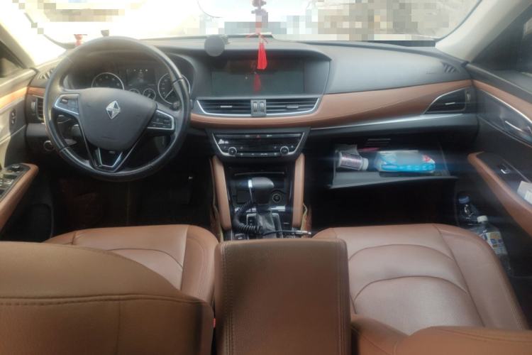 Used BORGWARD BX7 2018 28T 2WD Comfort Version 5 Seats China V Emission Standard Center Console