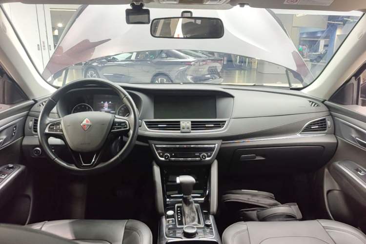 Used BORGWARD BX7 2018 28T Front-Wheel Drive Quality Enjoyment Version 5 Seats China VI Emission Standard Center Console