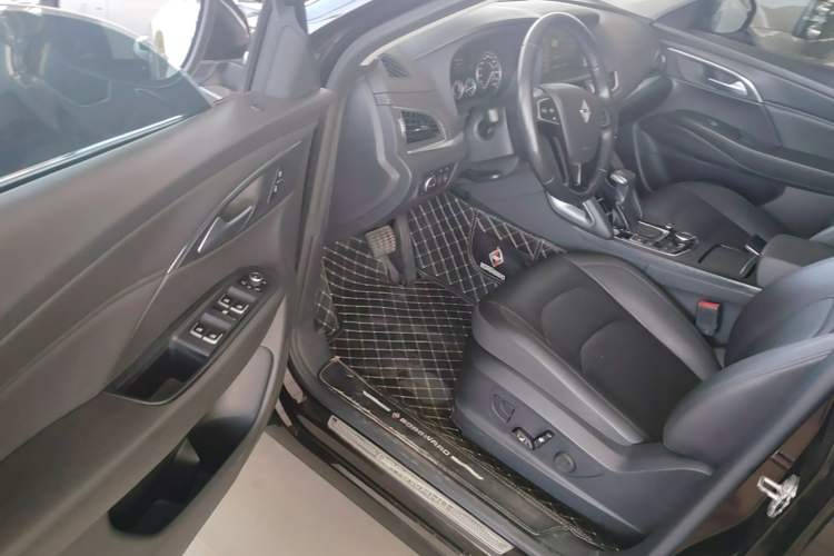 Used BORGWARD BX7 2018 28T Front-Wheel Drive Quality Enjoyment Version 5 Seats China VI Emission Standard Driver Seat