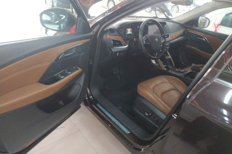 Used BORGWARD BX7 2018 28T Two-Wheel Drive Premium 7-Seater China VI Driver Seat