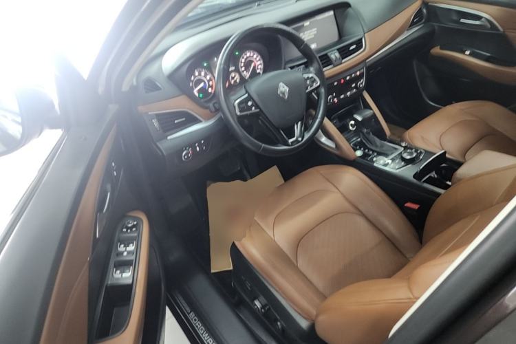 Used BORGWARD BX7 2018 28T Front-Wheel Drive Quality Enjoyment Version 5 Seats China VI Emission Standard Driver Seat