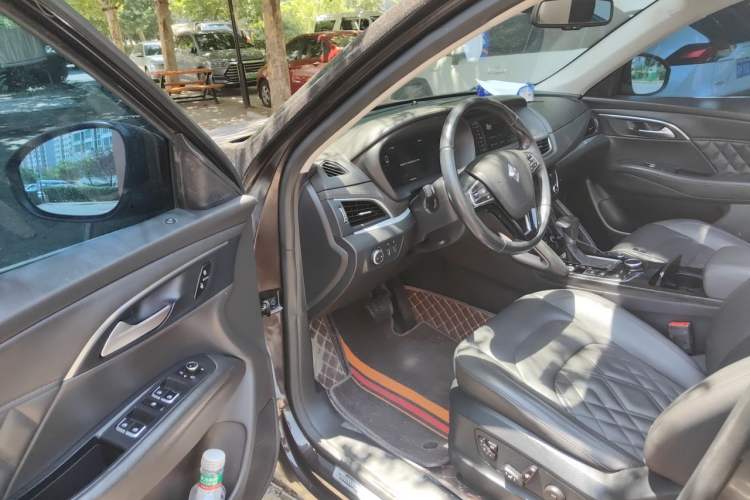 Used BORGWARD BX7 2018 28T Four-Wheel Drive Flagship Version 5 Seats China VI Emission Standard Driver Seat
