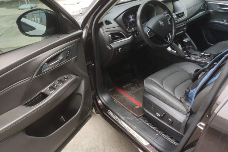Used BORGWARD BX7 2018 28T Front-Wheel Drive Quality Enjoyment Version 5 Seats China VI Emission Standard Driver Seat