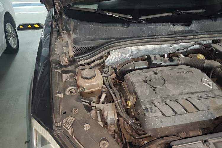 Used BORGWARD BX7 2018 28T 2WD Premium 5-seater National V Engine Bay Right