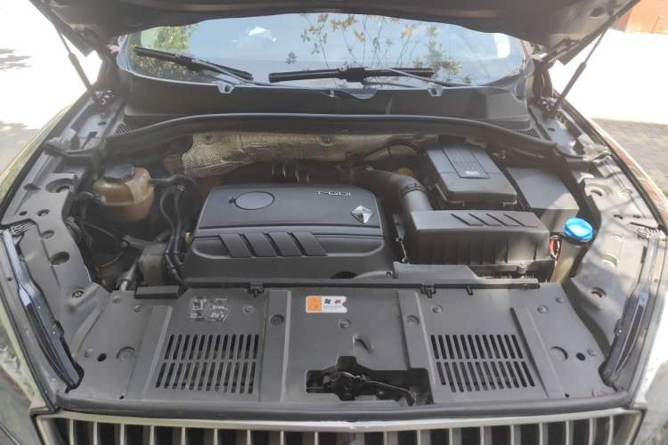 Used BORGWARD BX7 2018 28T Four-Wheel Drive Flagship Version 5 Seats China VI Emission Standard Engine Bay