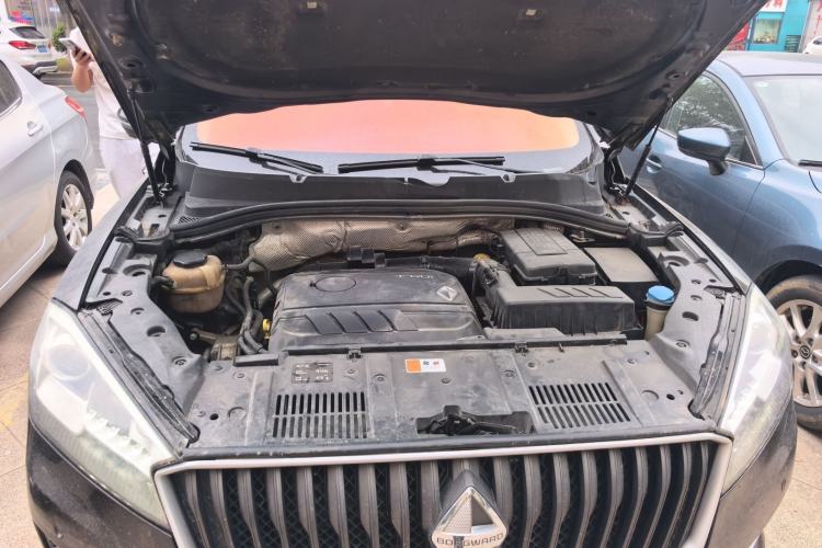 Used BORGWARD BX7 2018 28T Four-Wheel Drive Flagship Version 5 Seats China V Emission Standard Engine Bay