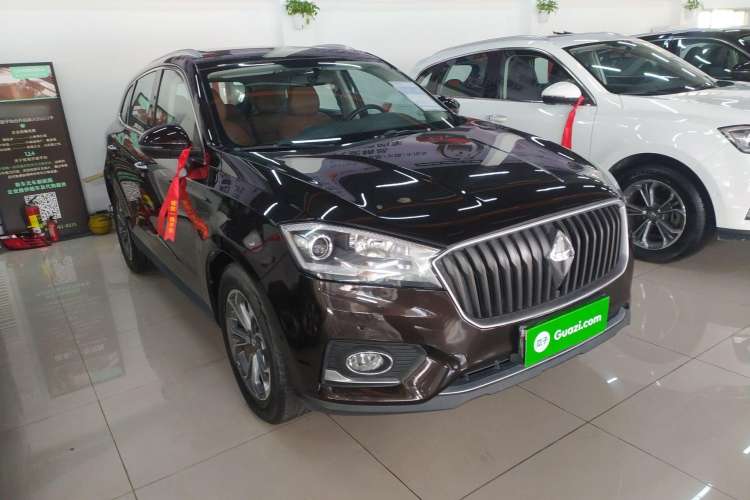 Used BORGWARD BX7 2018 28T Two-Wheel Drive Premium 7-Seater China VI Front Right 45 Deg
