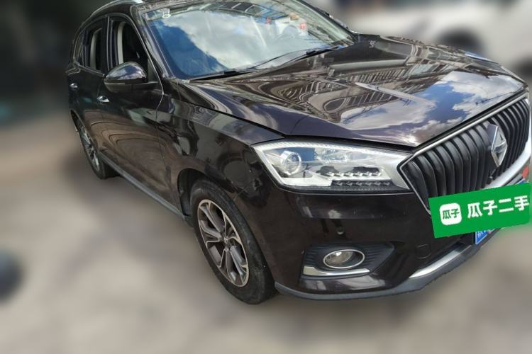 Used BORGWARD BX7 2018 28T Two-Wheel Drive Luxury Version 5 Seats China V Emission Standard Front Right 45 Deg