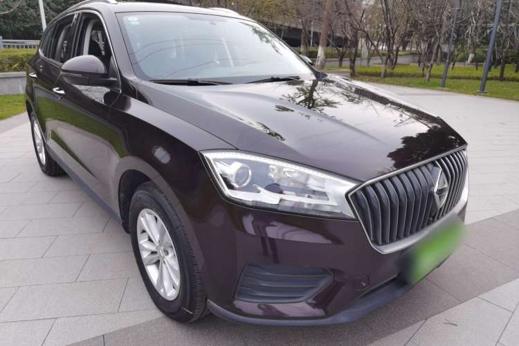 Used BORGWARD BX7 2018 28T 2WD Comfort Version 5 Seats China VI Emission Standard Front Right 45 Deg