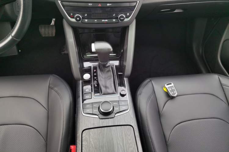 Used BORGWARD BX7 2018 28T 2WD Comfort Version 5 Seats China VI Emission Standard Gear Lever