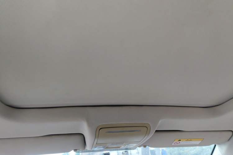 Used BORGWARD BX7 2018 28T 2WD Comfort Version 7 Seats Headliner