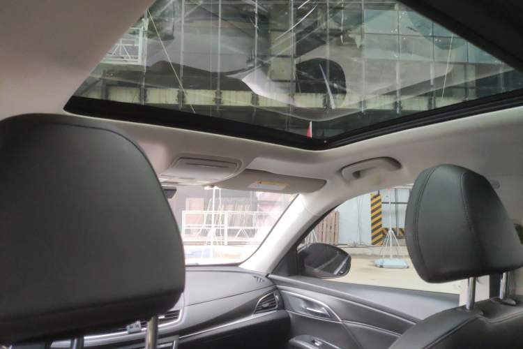 Used BORGWARD BX7 2018 28T Front-Wheel Drive Quality Enjoyment Version 5 Seats China VI Emission Standard Headliner