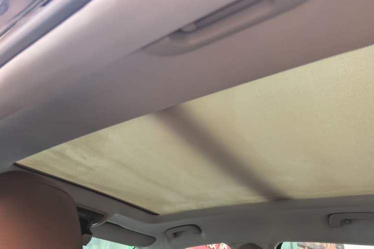 Used BORGWARD BX7 2018 28T Four-Wheel Drive Flagship Version 5 Seats China V Emission Standard Headliner