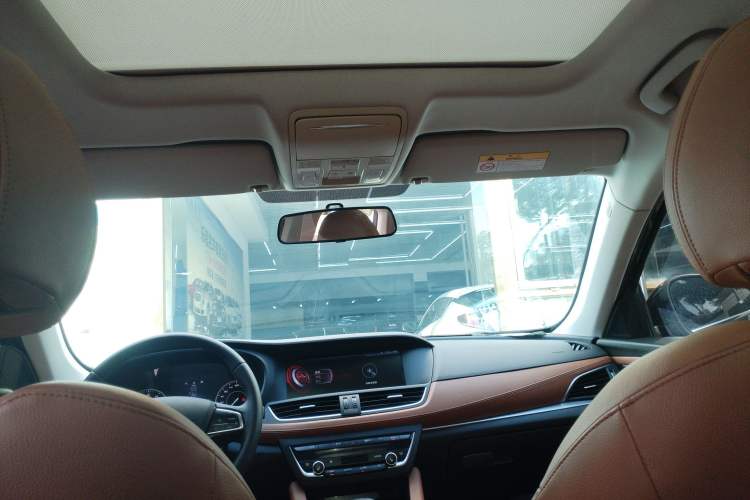 Used BORGWARD BX7 2018 28T Front-Wheel Drive Quality Enjoyment Version 5 Seats China VI Emission Standard Headliner