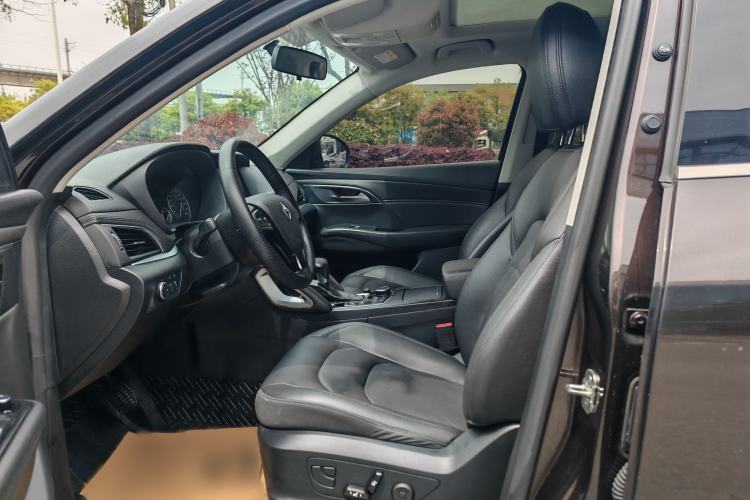 Used BORGWARD BX7 2018 28T 2WD Comfort Version 5 Seats China VI Emission Standard Interior 2