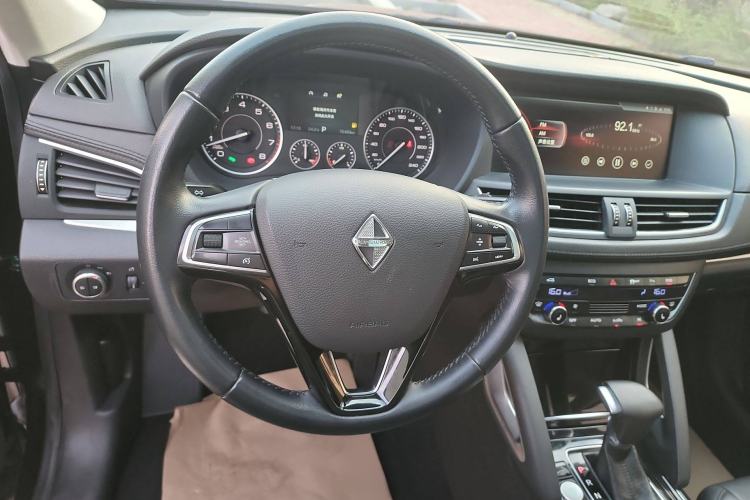 Used BORGWARD BX7 2018 28T Front-Wheel Drive Quality Enjoyment Version 5 Seats China VI Emission Standard Interior 2