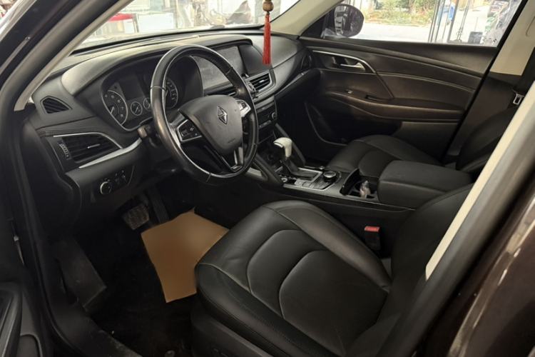 Used BORGWARD BX7 2018 28T 2WD Comfort Version 7 Seats Interior 2