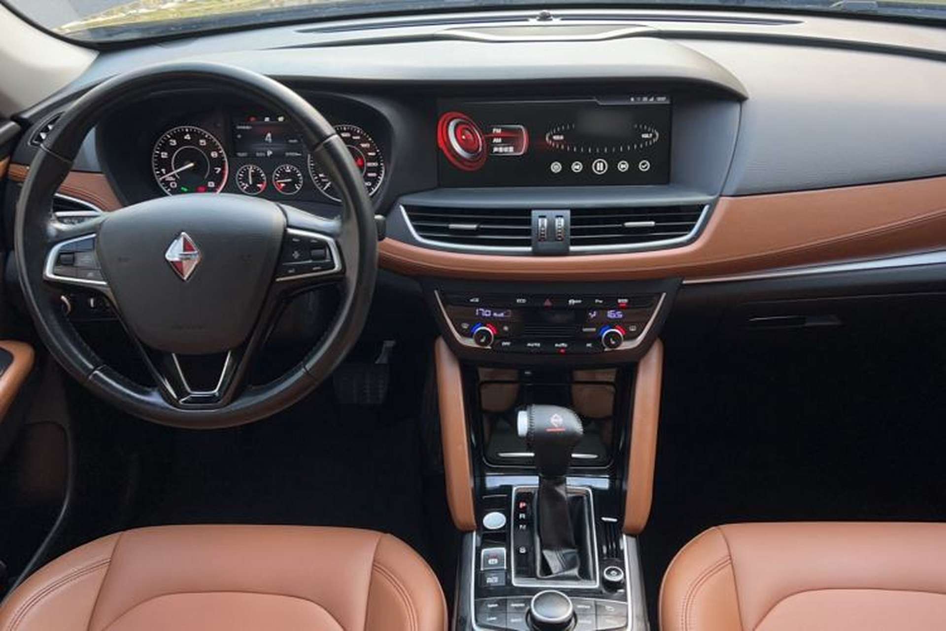 Used BORGWARD BX7 2018 28T Front-Wheel Drive Quality Enjoyment Version 5 Seats China VI Emission Standard Interior 3