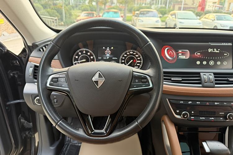 Used BORGWARD BX7 2018 28T Four-wheel Drive Luxury Model 5 Seats China VI Emission Standard Interior 4
