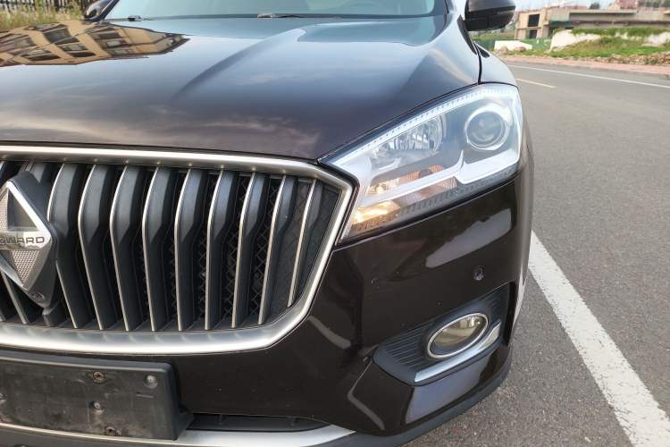 Used BORGWARD BX7 2018 28T Front-Wheel Drive Quality Enjoyment Version 5 Seats China VI Emission Standard Left Front Headlight