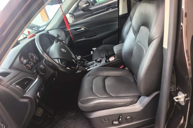 Used BORGWARD BX7 2018 28T Front-Wheel Drive Quality Enjoyment Version 5 Seats China VI Emission Standard Left Front Seat