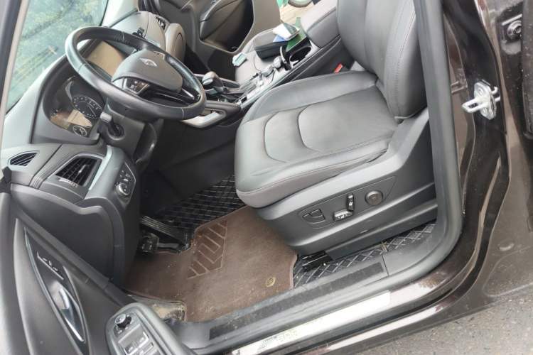 Used BORGWARD BX7 2018 28T 2WD Comfort Version 7 Seats Left Front Seat