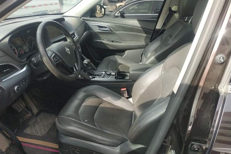 Used BORGWARD BX7 2018 28T 2WD Comfort Version 5 Seats China VI Emission Standard Left Front Seat