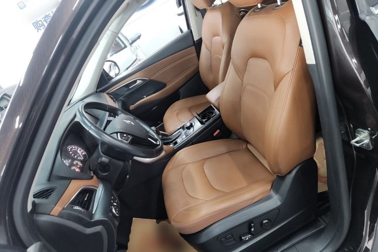 Used BORGWARD BX7 2018 28T Front-Wheel Drive Quality Enjoyment Version 5 Seats China VI Emission Standard Left Front Seat