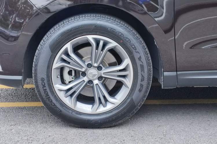 Used BORGWARD BX7 2018 28T Four-Wheel Drive Comfort Model 5 Seats Left Front Wheel Hub