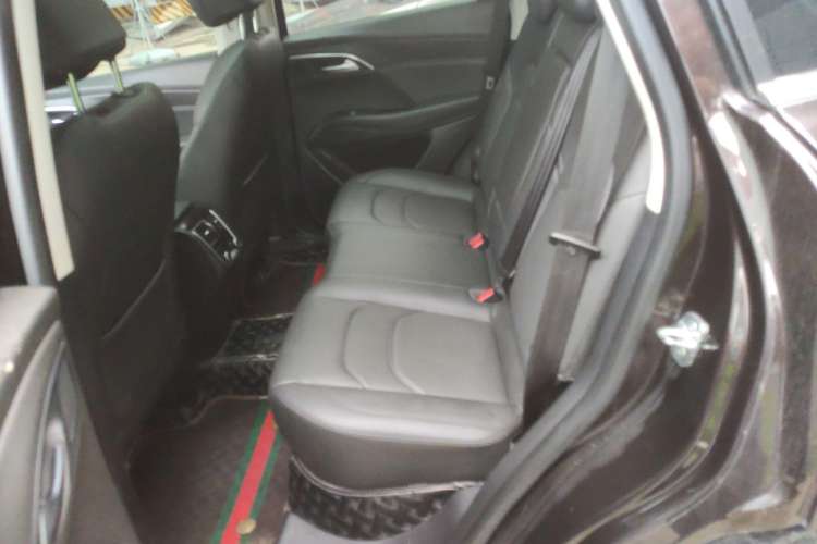 Used BORGWARD BX7 2018 28T Front-Wheel Drive Quality Enjoyment Version 5 Seats China VI Emission Standard Left Rear Seat