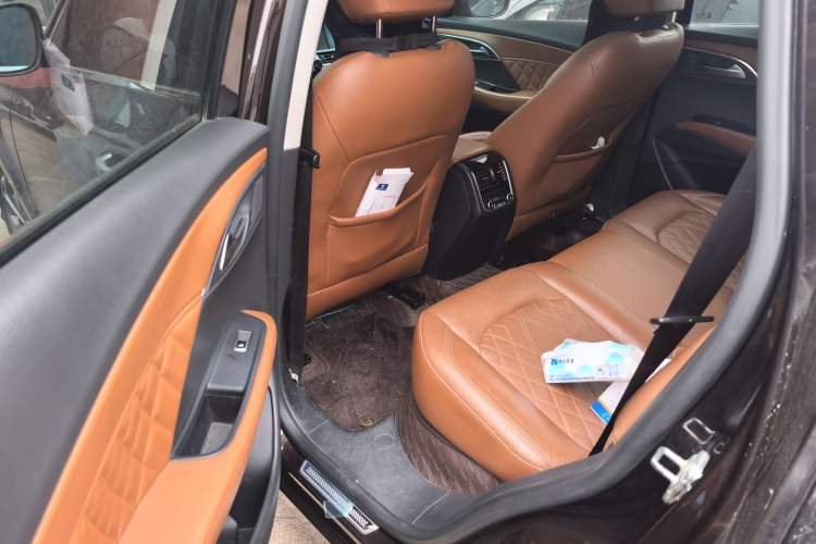 Used BORGWARD BX7 2018 28T Four-Wheel Drive Flagship Version 5 Seats China V Emission Standard Left Rear Seat