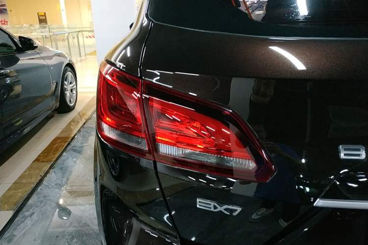 Used BORGWARD BX7 2018 28T 2WD Premium 5-seater National V Left Rear Taillight