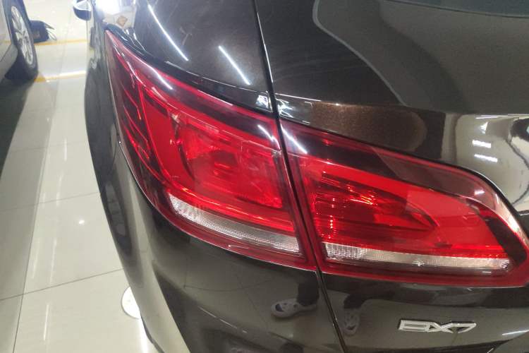 Used BORGWARD BX7 2018 28T 2WD Premium 5-seater National V Left Rear Taillight