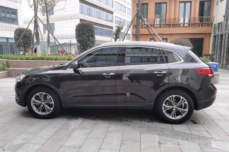 Used BORGWARD BX7 2018 28T Two-Wheel Drive Luxury Version 5 Seats China VI Emission Standard Left Side