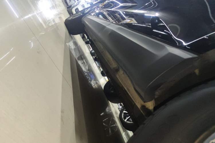 Used BORGWARD BX7 2018 28T 2WD Premium 5-seater National V Left Side Sill