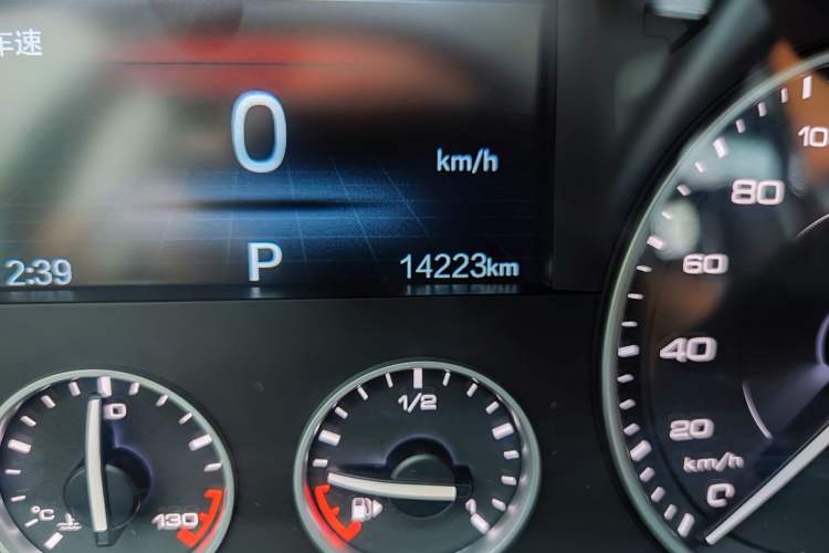 Used BORGWARD BX7 2018 28T Four-Wheel Drive Comfort Model 5 Seats Odometer Close Up