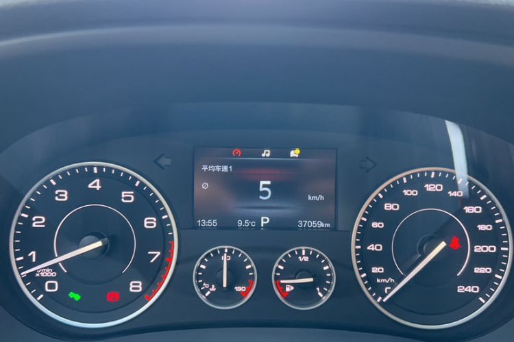 Used BORGWARD BX7 2018 28T Front-Wheel Drive Quality Enjoyment Version 5 Seats China VI Emission Standard Odometer Close Up