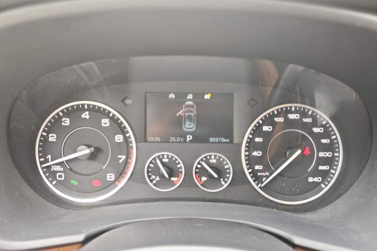 Used BORGWARD BX7 2018 28T 2WD Premium 5-seater National V Odometer Close Up